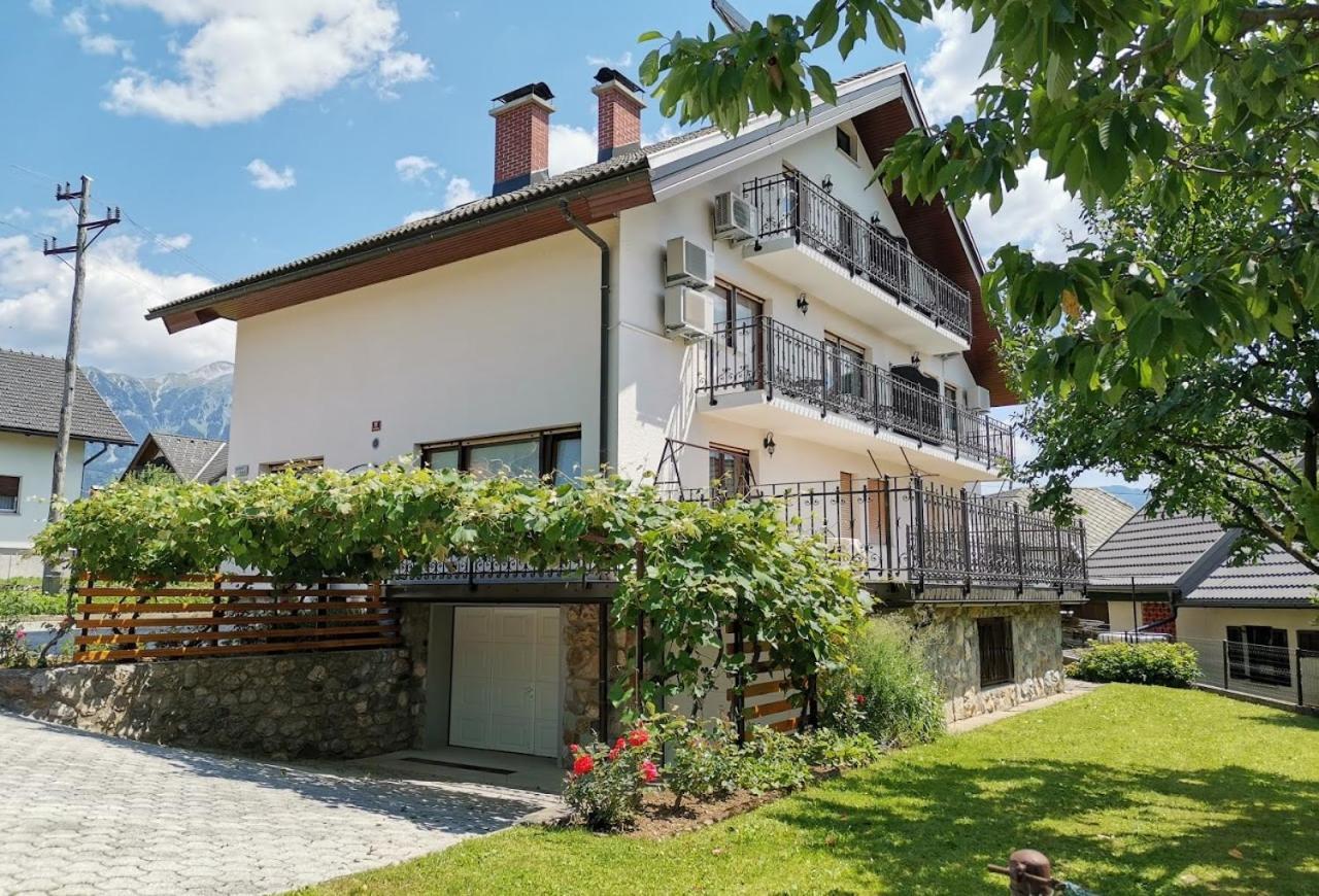 Apartments & Rooms Aleksandra Bled Bagian luar foto