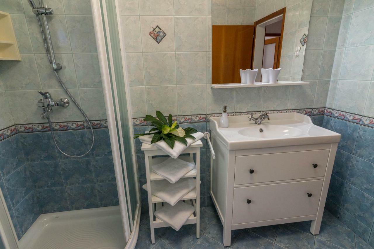 Apartments & Rooms Aleksandra Bled Bagian luar foto
