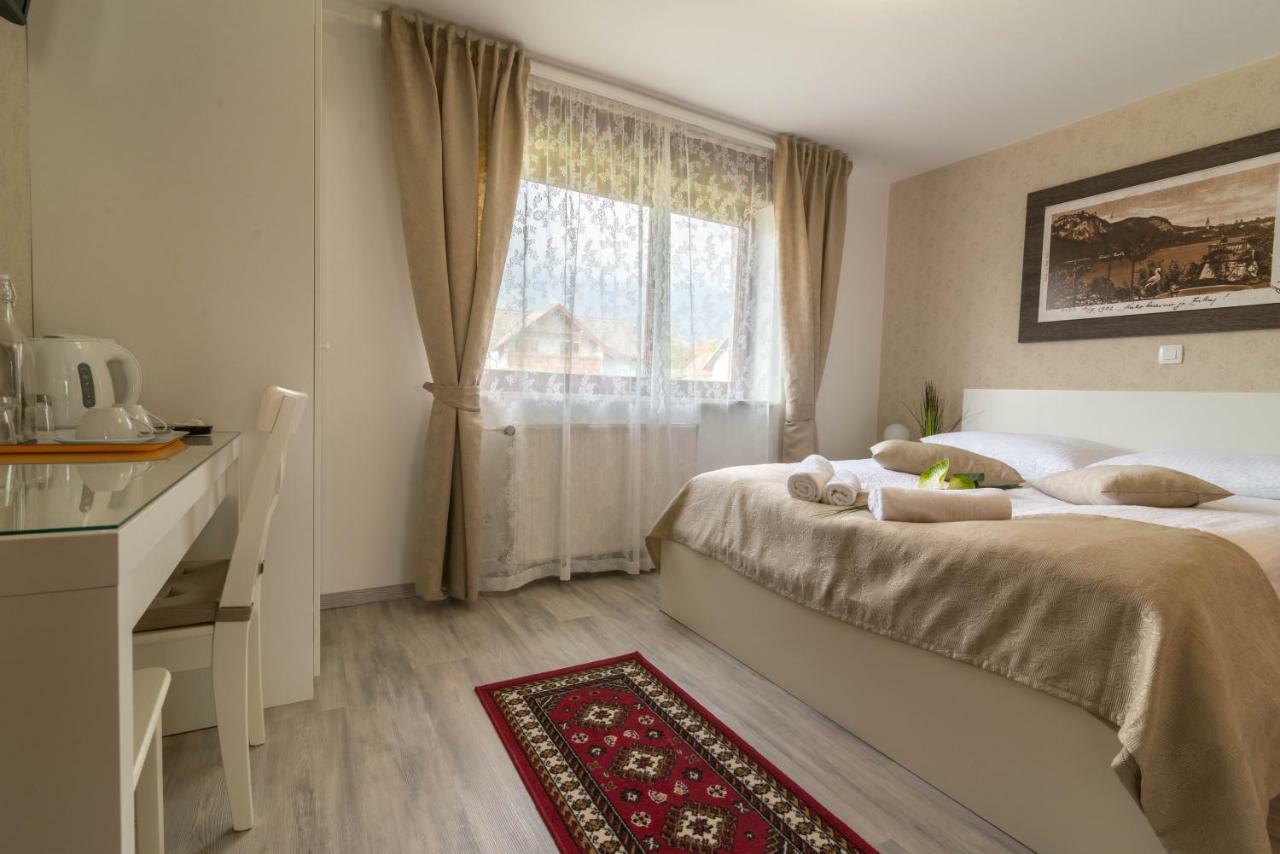 Apartments & Rooms Aleksandra Bled Bagian luar foto